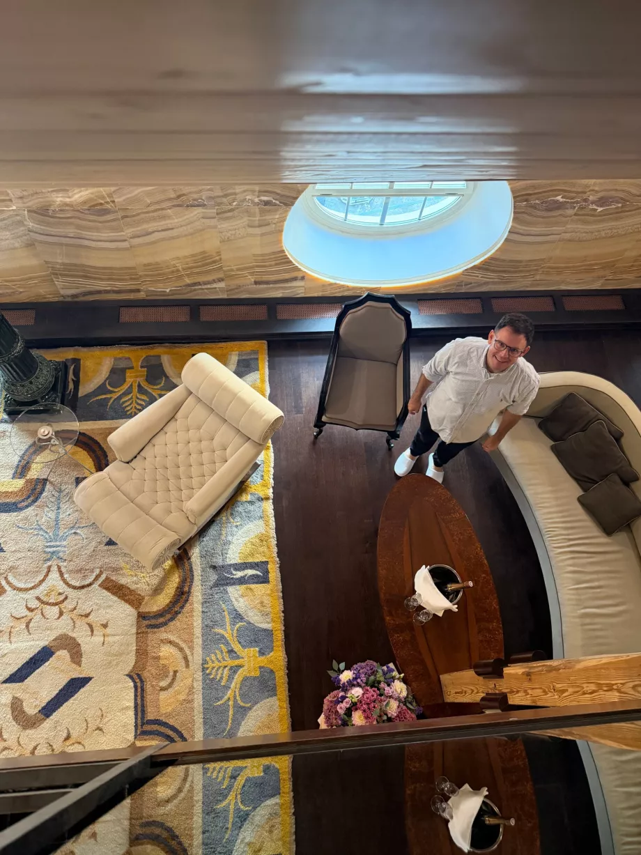 Aš „Onyx Tower Suite“ svetainėje