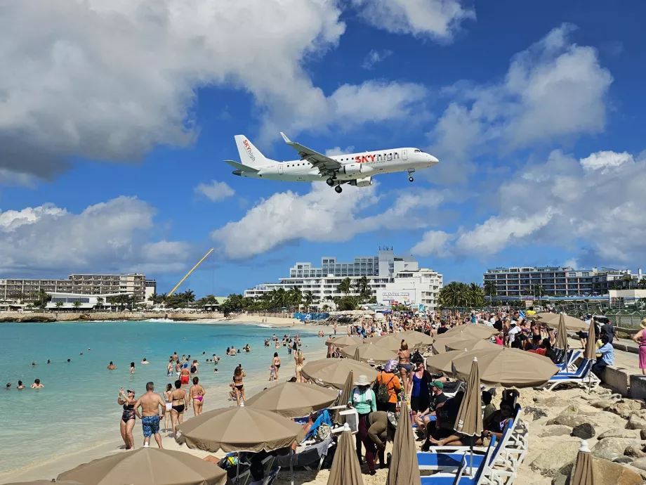 "Sky High Dominicana" Maho paplūdimyje