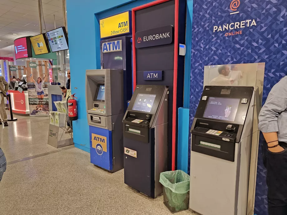 Bankomatai, atvykimo salė