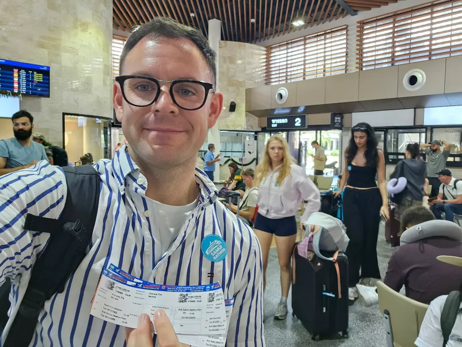 Aš su autobuso ir laivo bilietais į Koh Samui