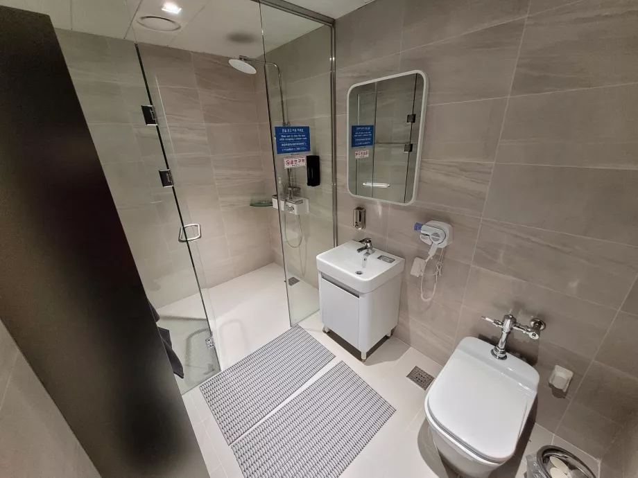 Inčonas, dušai pervežimo salone
