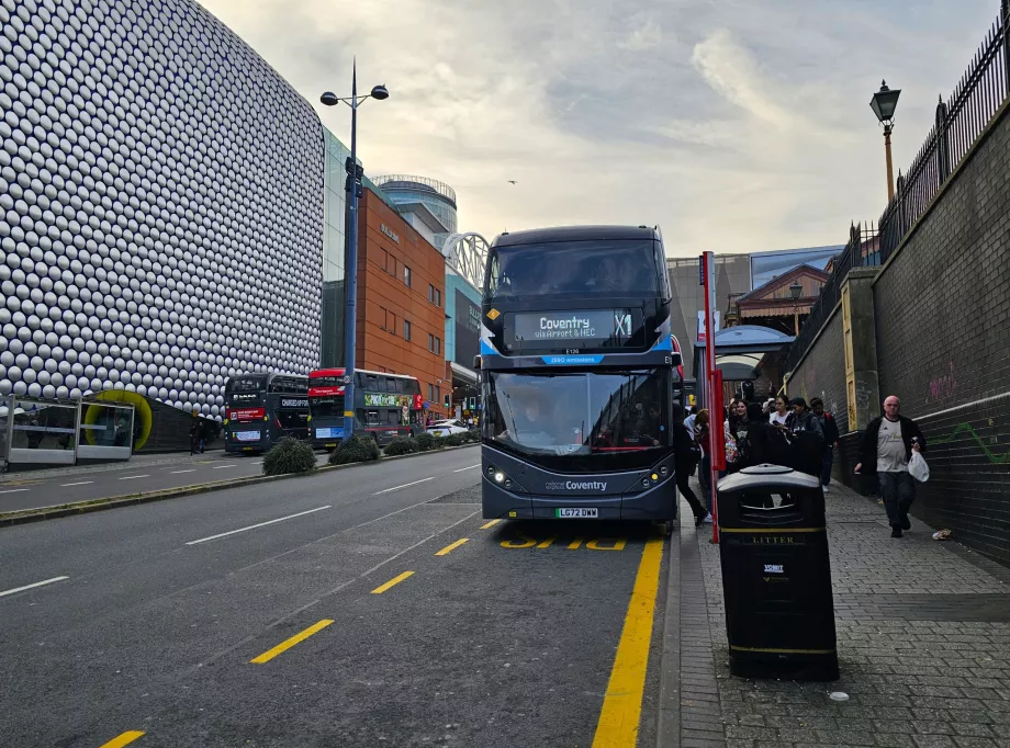 Oro uosto autobusų stotelė - Moor Street