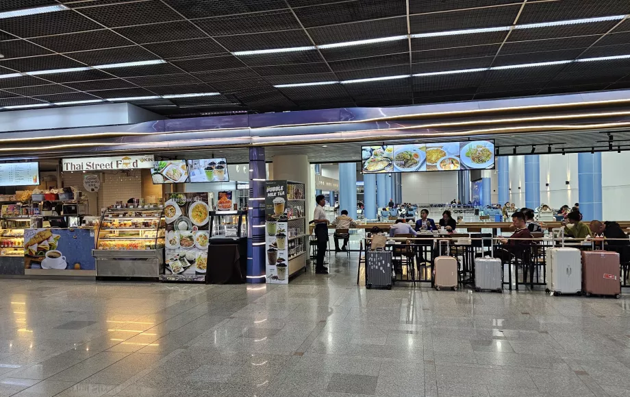 Gaivieji gėrimai, tarptautinio terminalo viešoji erdvė