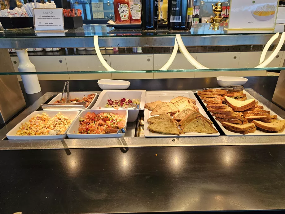 Salotos ir sumuštiniai