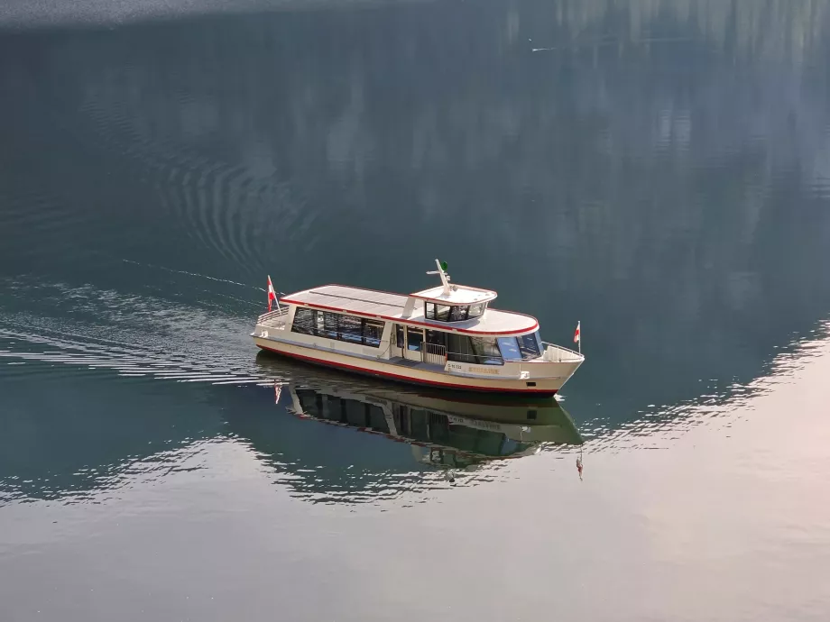 Valtis Hallstatto ežere