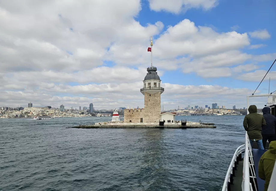 Mergaičių bokštas