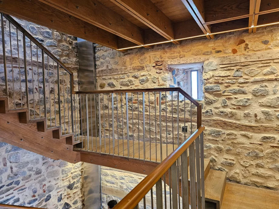 Mergaičių bokštas