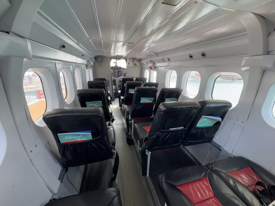 Trans Maldivian Airways orlaivio interjeras