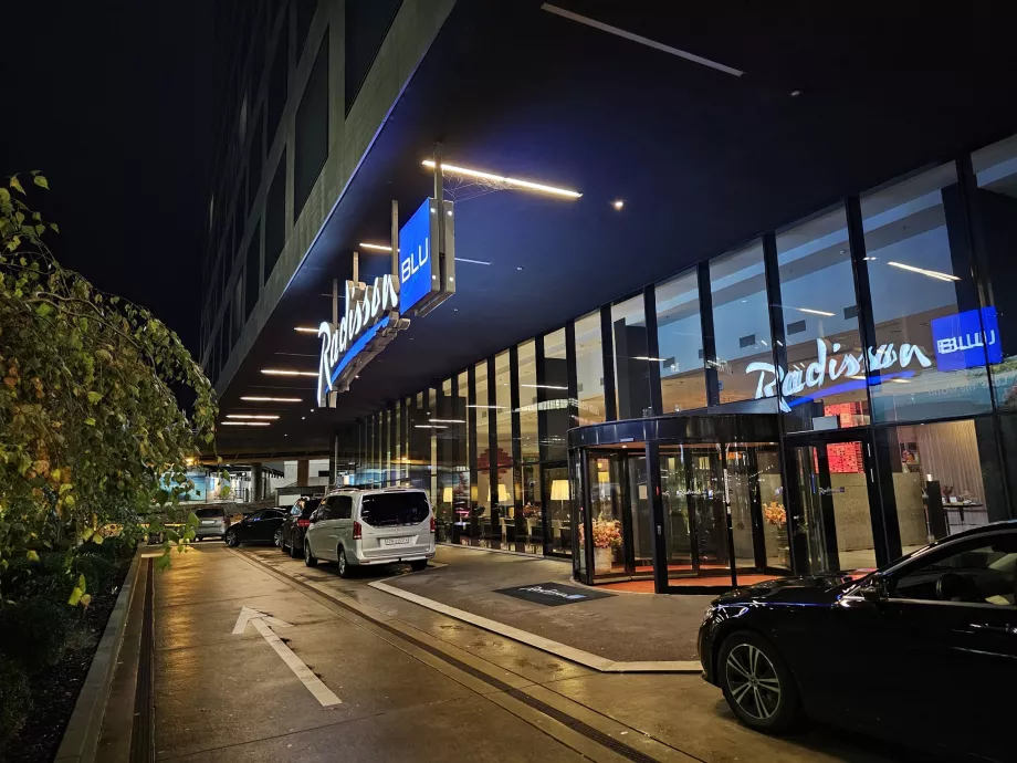 Viešbutis "Radisson Blu", ZRH oro uostas