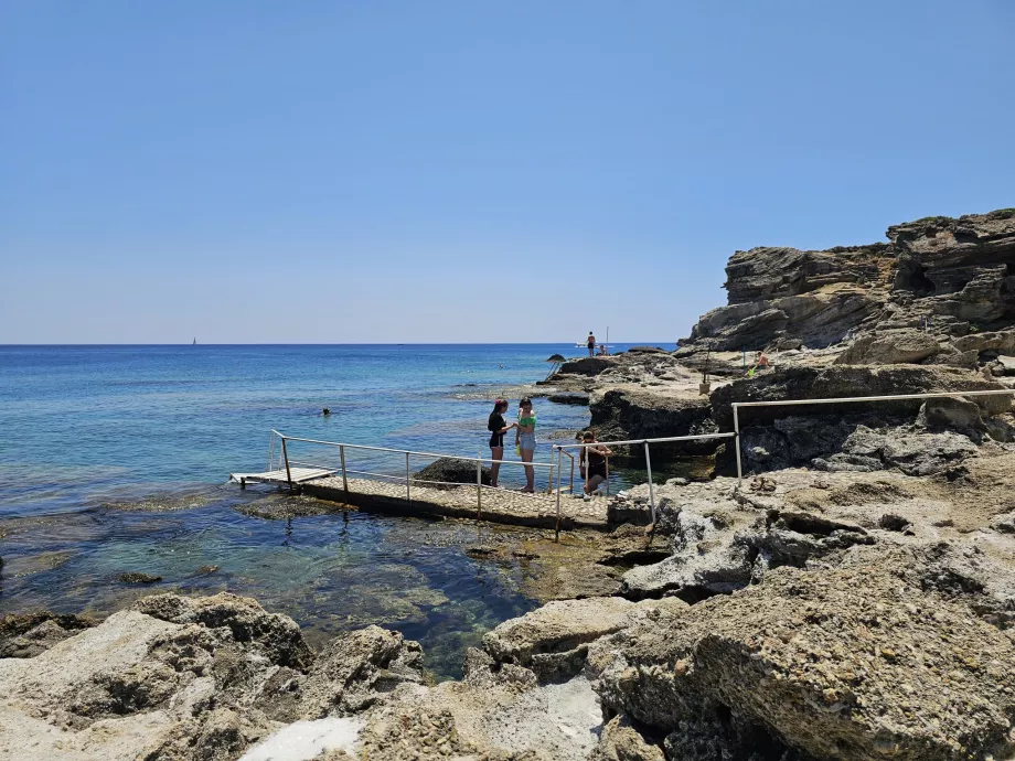 Paplūdimys prie Kallithea šaltinių