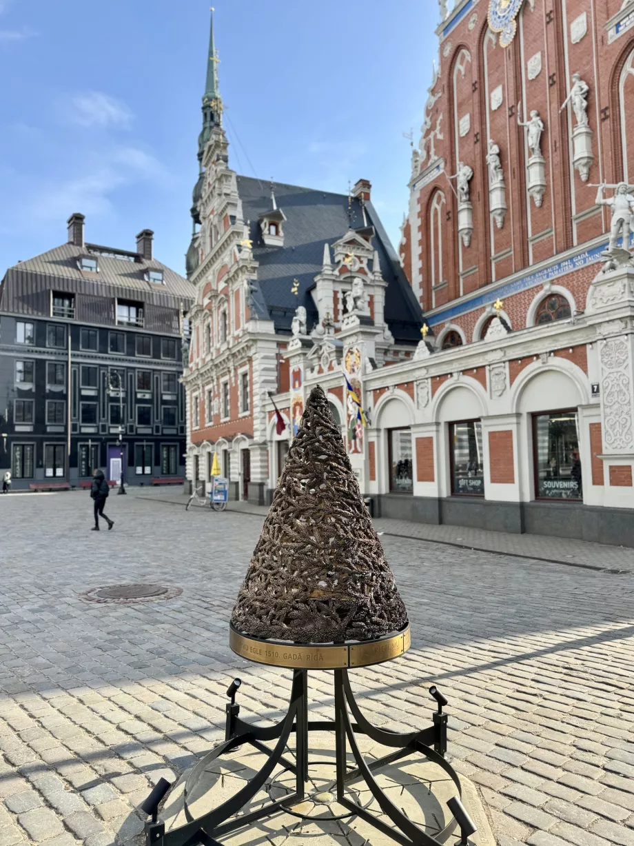 Pirmoji Kalėdų eglutė Rygoje