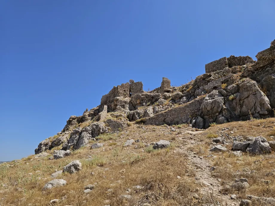 Ferakloso pilis
