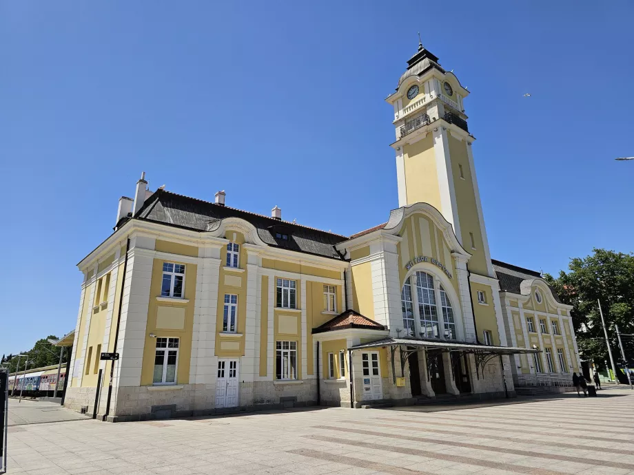 Burgaso geležinkelio stotis