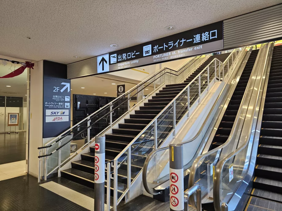 Laiptai link vienabėgio geležinkelio "Portliner