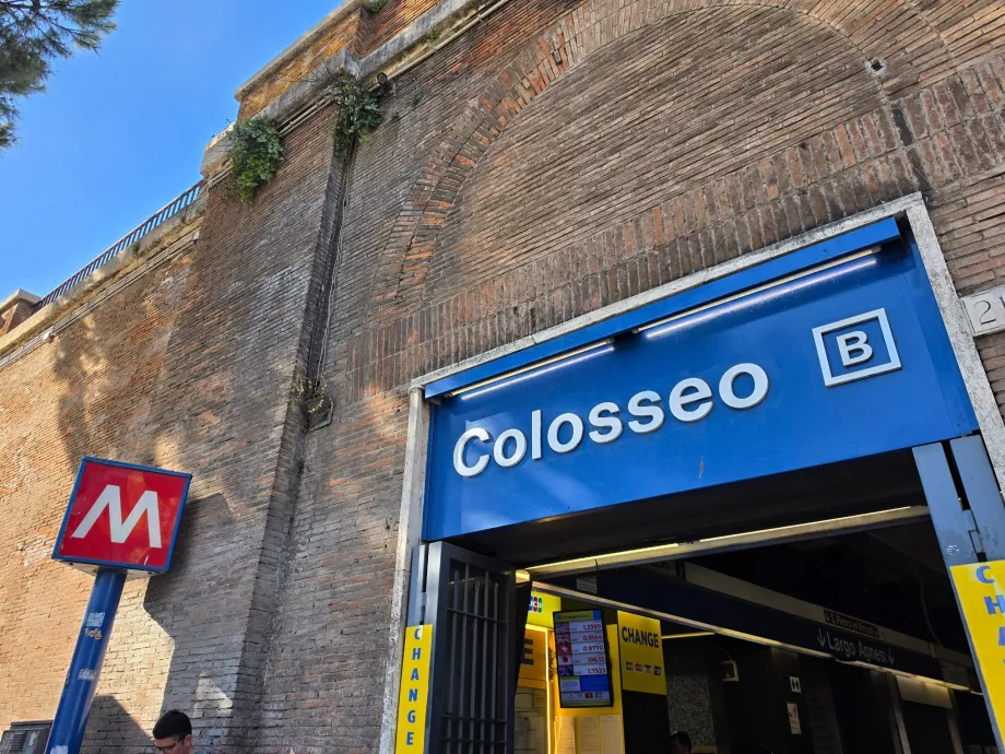 Colosseo metro stotis