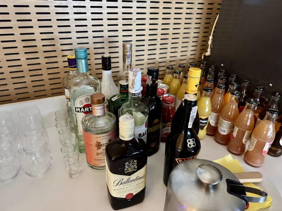 Alkoholinių gėrimų siūlymas