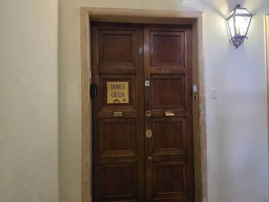 Įėjimas į registratūrą