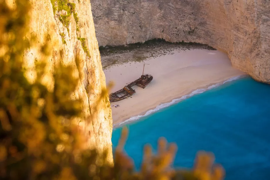 Navagio paplūdimys išsamiau