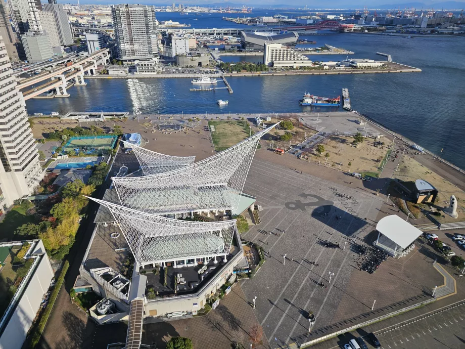 Vaizdas iš Kobės uosto bokšto