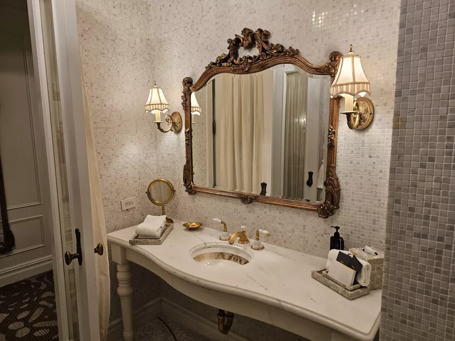 Kriauklė vonios kambaryje