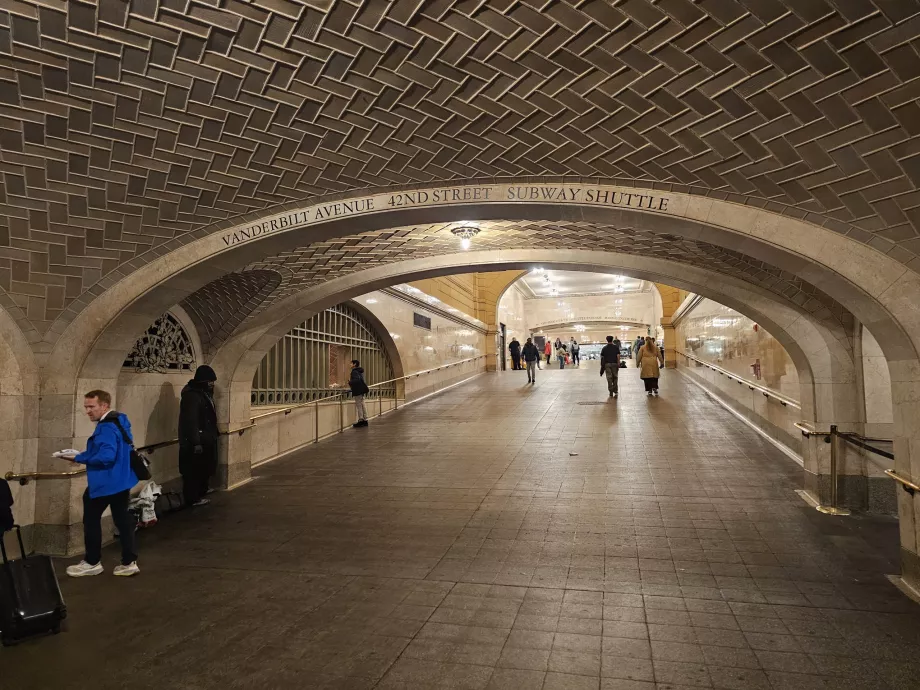 "Grand Central", "Whispering Gallery