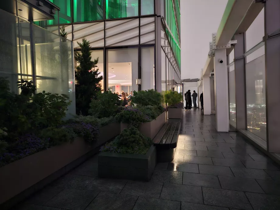 "Summit One Vanderbilt", lauko terasa