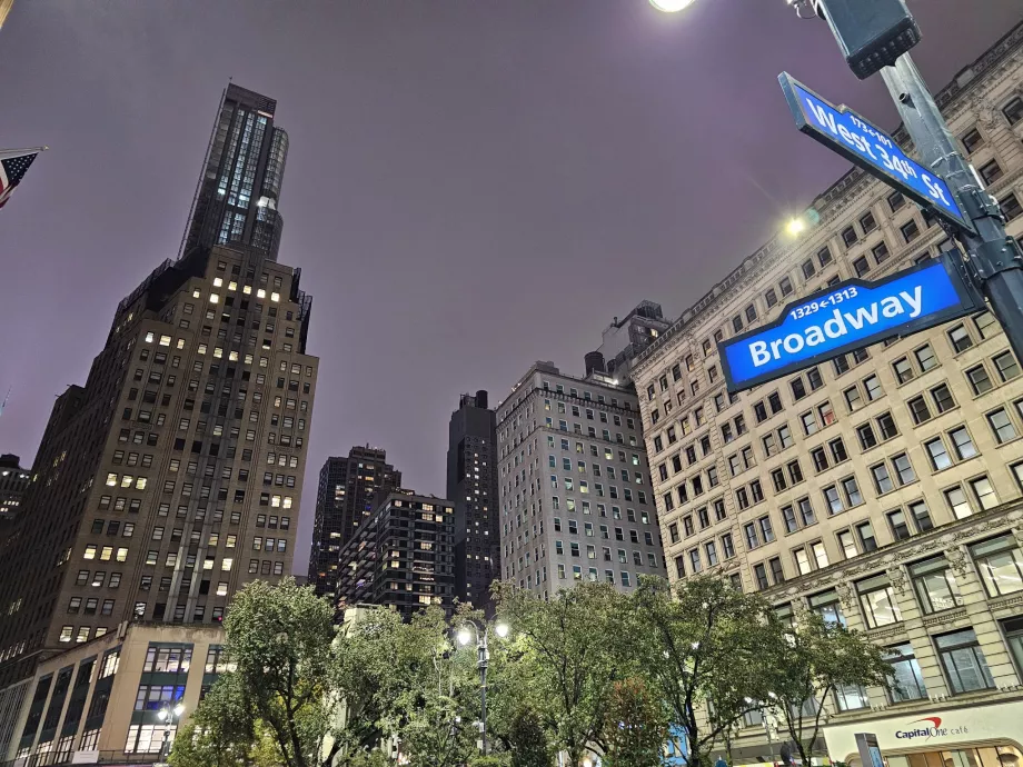 Brodvėjus, prekės ženklas