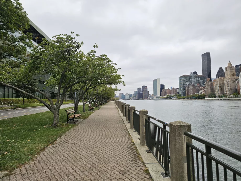 Promenada Roosvelto saloje