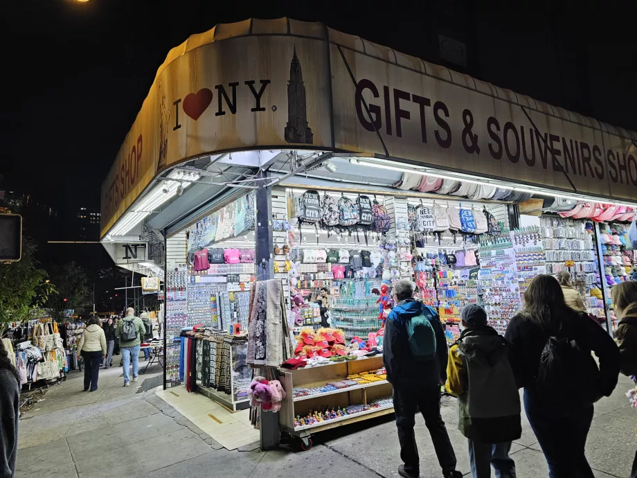 Kinų kvartalas, suvenyrų parduotuvės