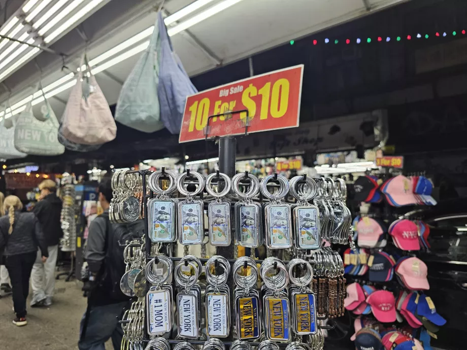 Kinų kvartalas, suvenyrų parduotuvės