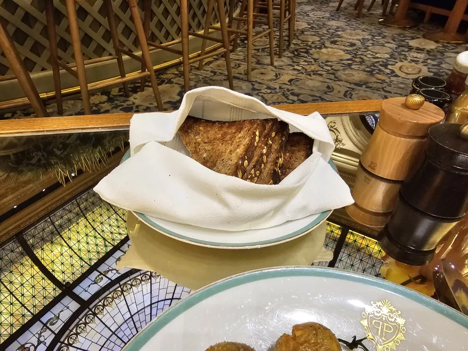 Tostai per pusryčius