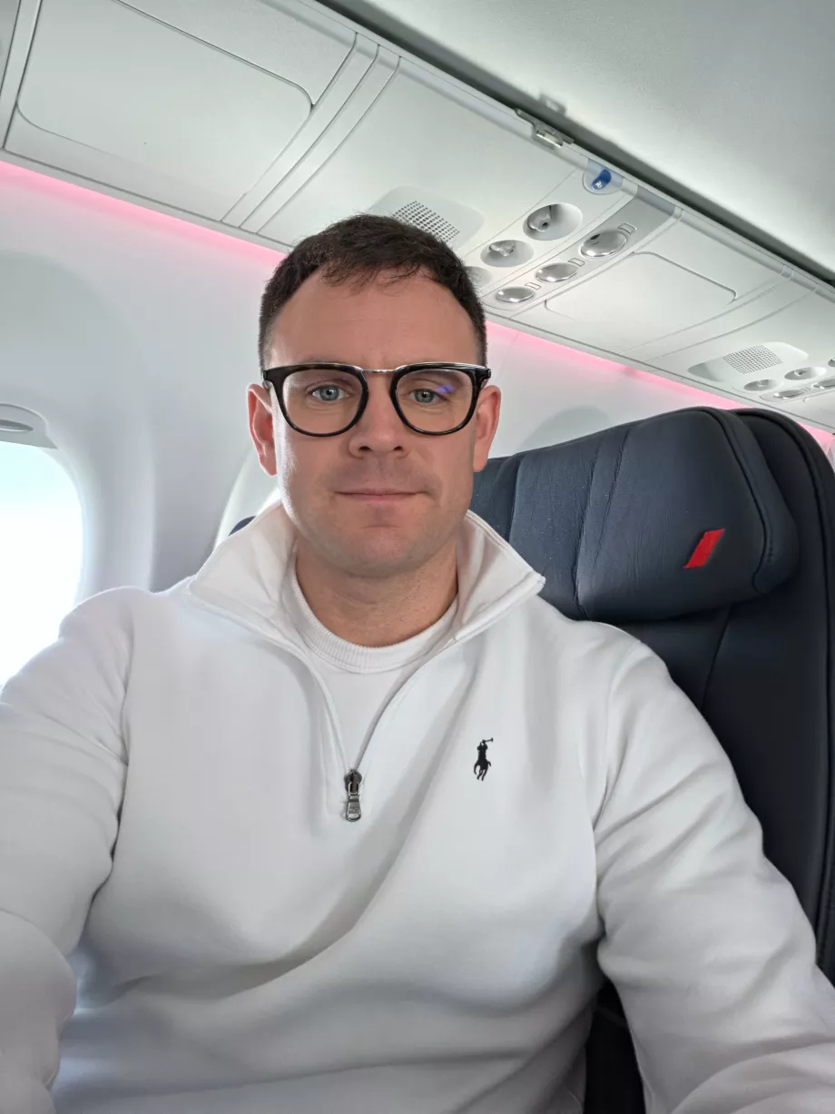 Aš verslo klasėje „Airbus A220“ lėktuve