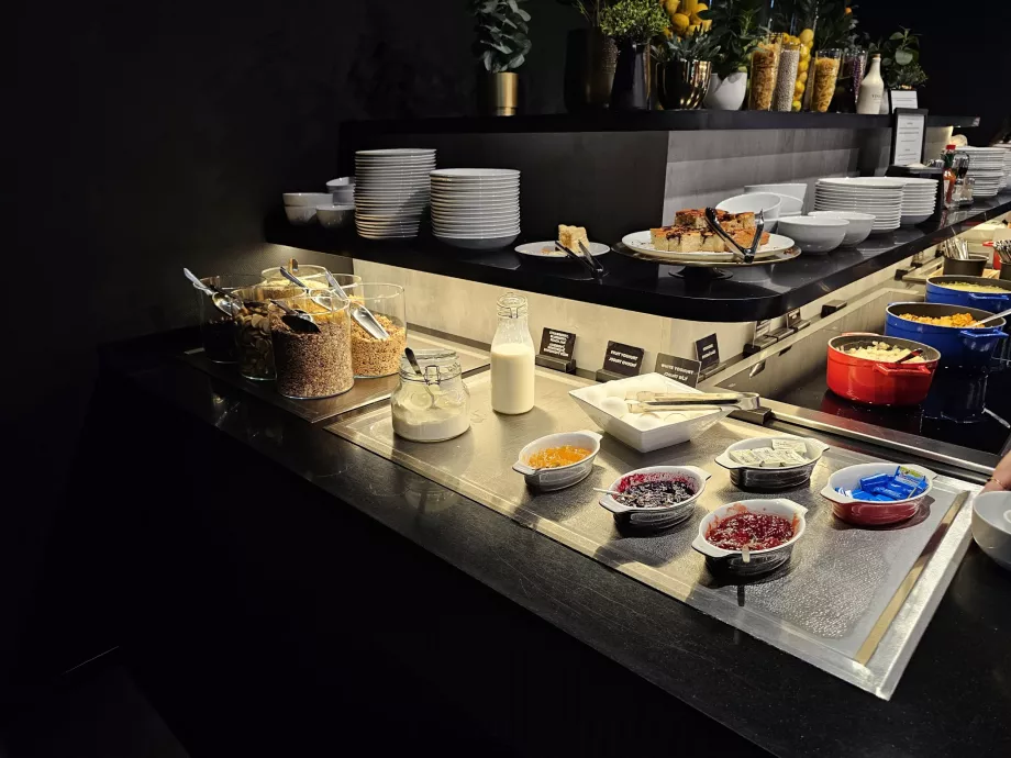 Müsli, granola ir marmeladai