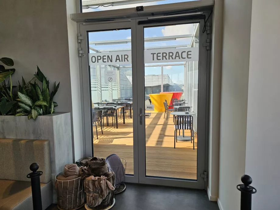 Apžvalgos ir rūkymo terasa