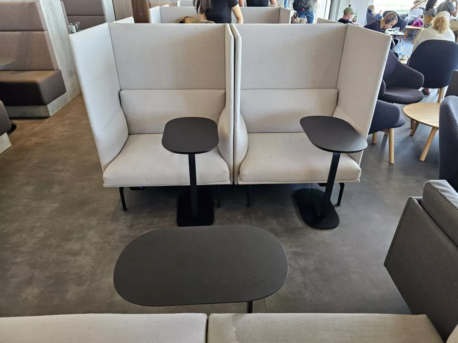 Sėdimos vietos poilsio kambaryje