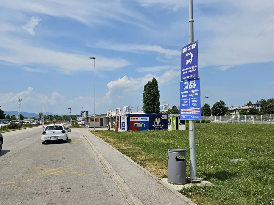 Autobusų stotelė oro uoste