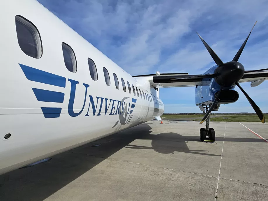 "Fly Universal Air