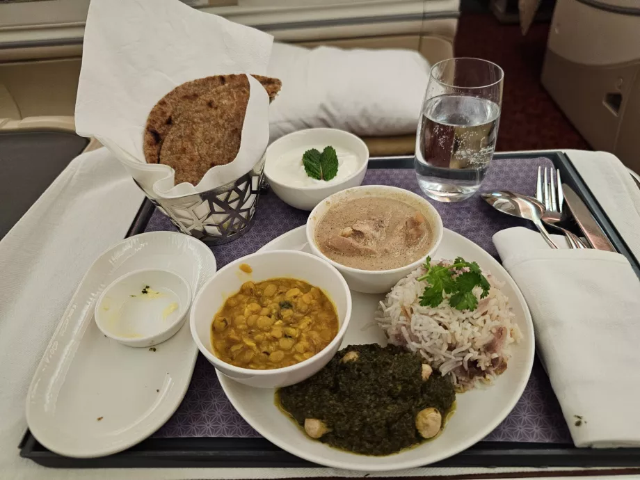 Pagrindinis patiekalas, MEL-BOM skrydis