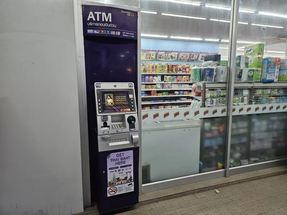 "7-Eleven" bankomatas