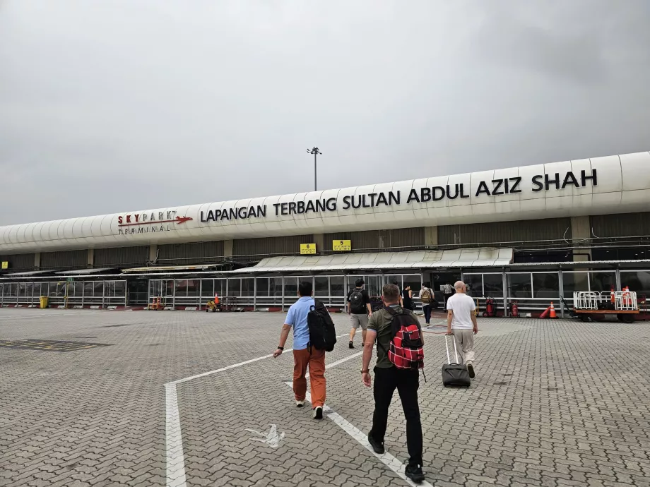 Subango oro uosto terminalas