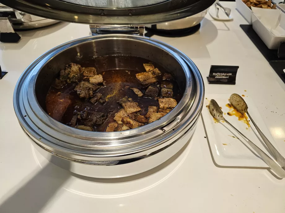 ANZ Lounge, karštas maistas