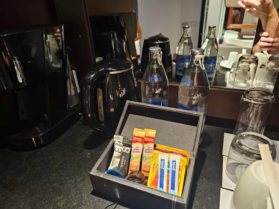 Kavos aparatas ir vanduo